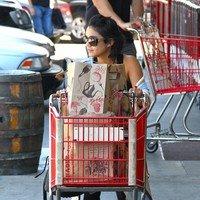 Vanessa Hudgens goes shopping for groceries at Trader Joe | Picture 88432